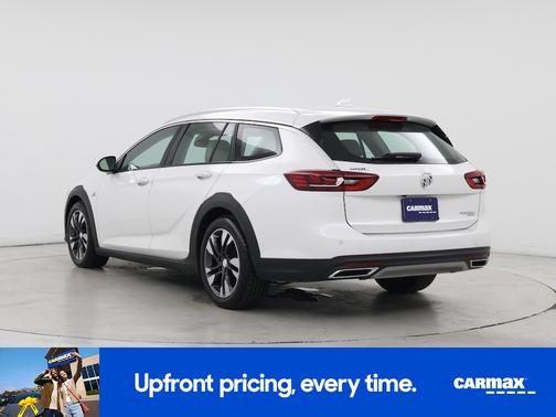 2019 Buick Regal TourX Essence