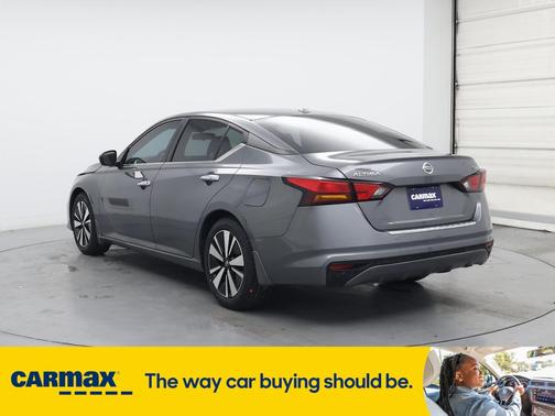 2022 Nissan Altima SV