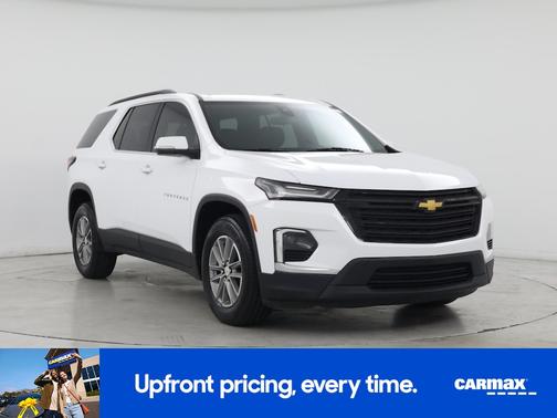 White 2023 Chevrolet Traverse LT Cloth