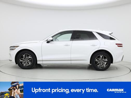 White 2022 Genesis GV70
