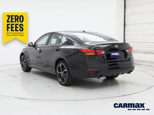 Black 2025 Nissan Altima SR