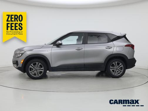 Gray 2023 Kia Seltos LX