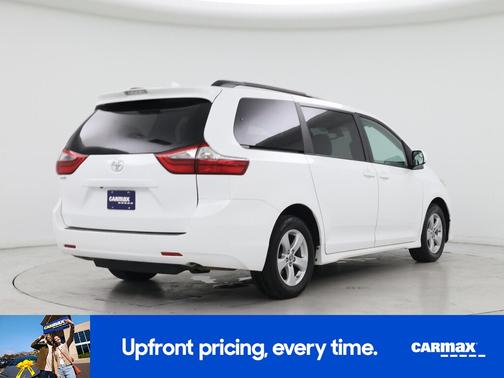2020 Toyota Sienna LE