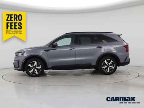 Gray 2022 Kia Sorento S