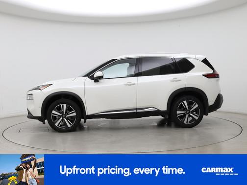 White 2023 Nissan Rogue SL
