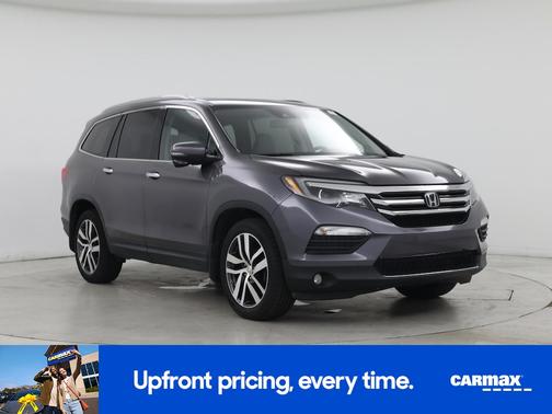 Gray 2018 Honda Pilot Touring