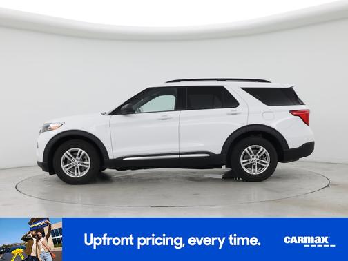 White 2020 Ford Explorer XLT