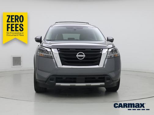 Gray 2024 Nissan Pathfinder Platinum