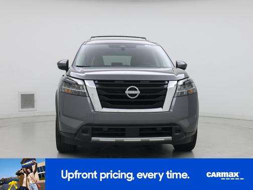Gray 2024 Nissan Pathfinder Platinum