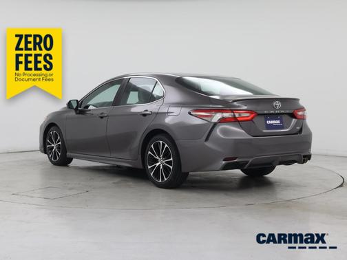 Gray 2018 Toyota Camry SE