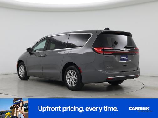 Gray 2025 Chrysler Pacifica Select