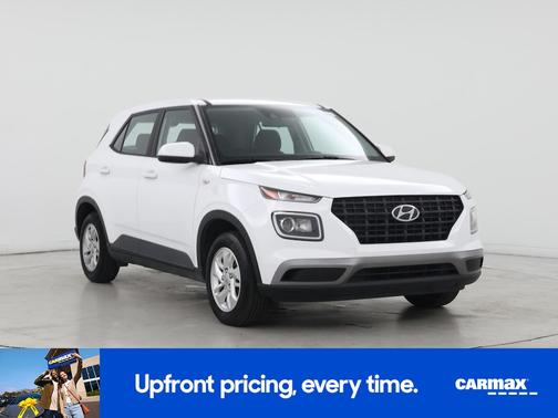 White 2021 Hyundai VENUE SE