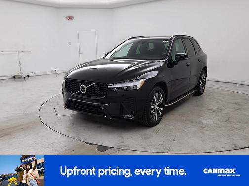 2024 Volvo XC60 B5 Core Dark Theme