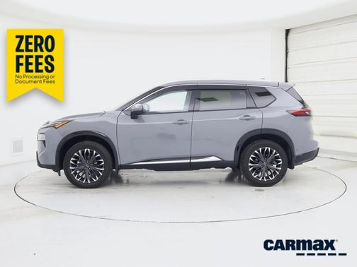 Gray 2024 Nissan Rogue Platinum
