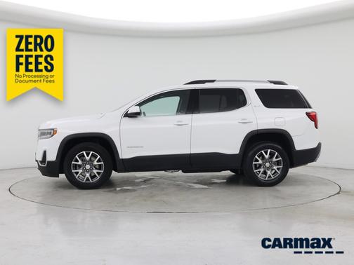 White 2023 GMC Acadia SLT