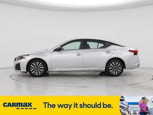 2024 Nissan Altima SV