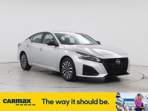 2024 Nissan Altima SV