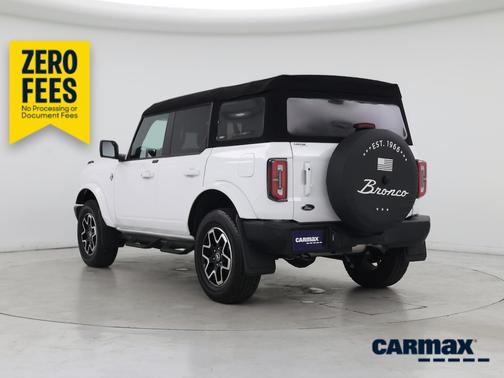 White 2024 Ford Bronco Outer Banks