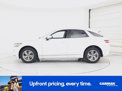 White 2022 Genesis GV70
