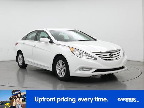2013 Hyundai SONATA GLS
