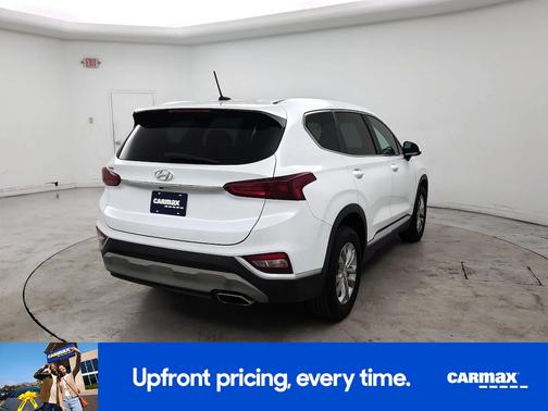 2019 Hyundai SANTA FE SE