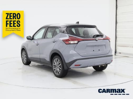 Gray 2023 Nissan Kicks SV