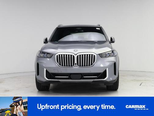 Gray 2024 BMW X5 sDrive40i
