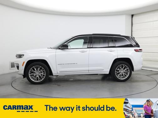 2022 Jeep Grand Cherokee Summit