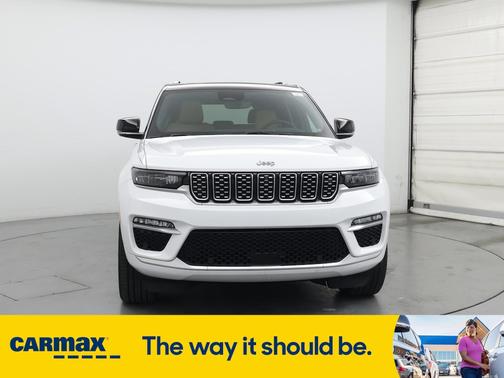2022 Jeep Grand Cherokee Summit