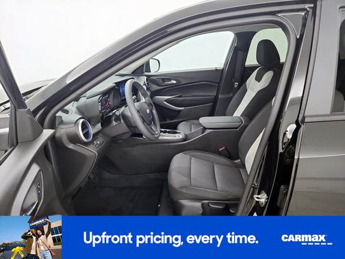 Black 2025 Chevrolet Trax 2RS