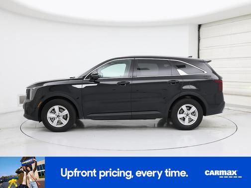 Black 2024 Kia Sorento LX