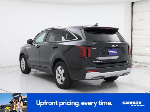 Black 2024 Kia Sorento LX