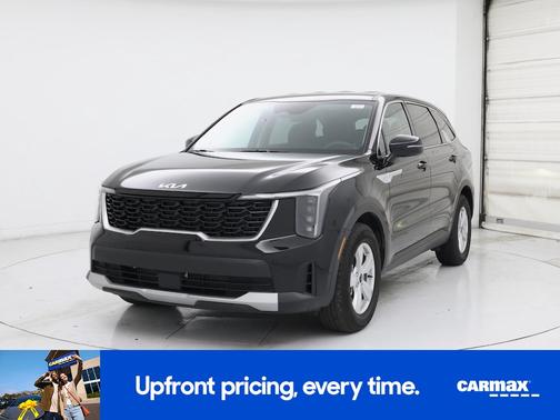 Black 2024 Kia Sorento LX