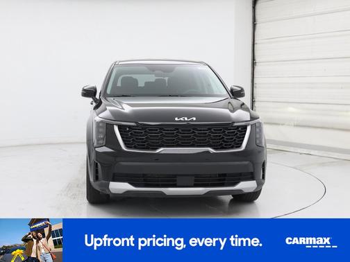 Black 2024 Kia Sorento LX