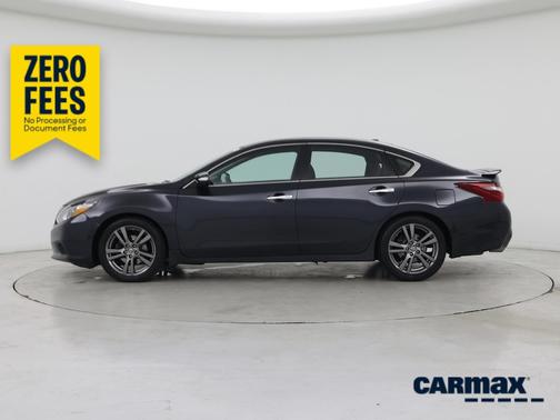 Blue 2018 Nissan Altima SL