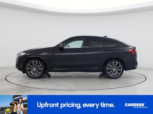Black 2022 BMW X4 XDrive30i