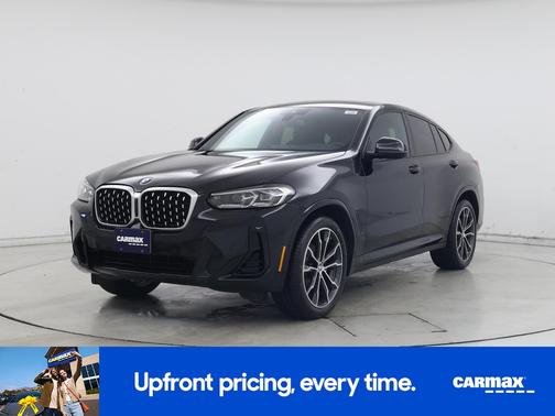 Black 2022 BMW X4 XDrive30i