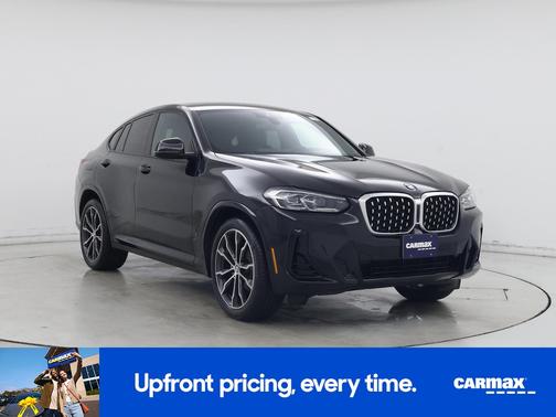 Black 2022 BMW X4 XDrive30i