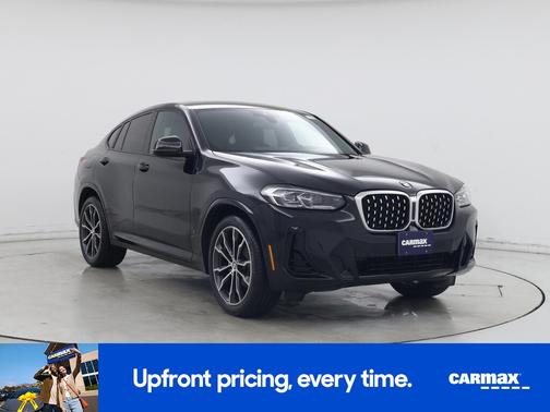 Black 2022 BMW X4 XDrive30i