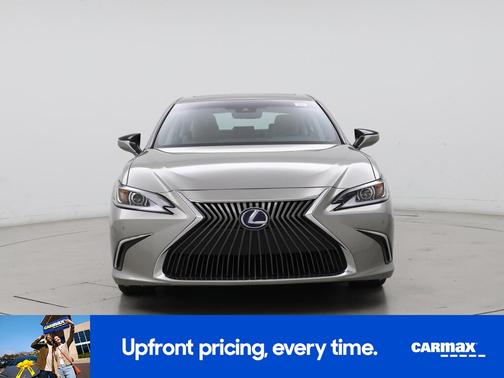 2019 Lexus ES 300h Luxury