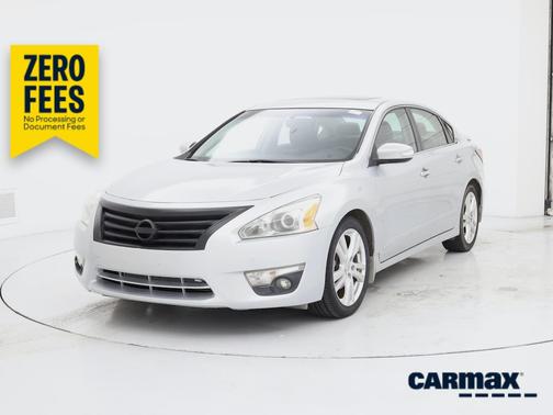 Silver 2015 Nissan Altima SL