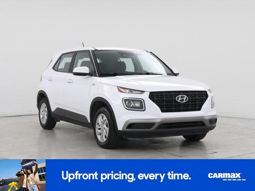 White 2023 Hyundai VENUE SE