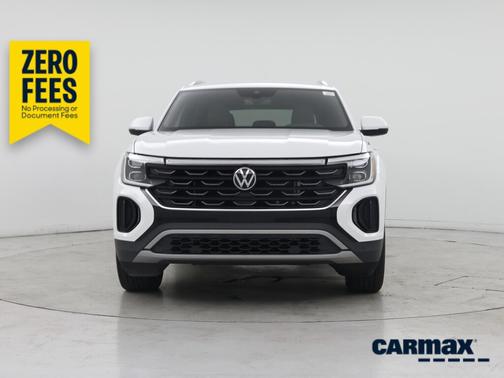 White 2024 Volkswagen Atlas Cross Sport SE w/Tech