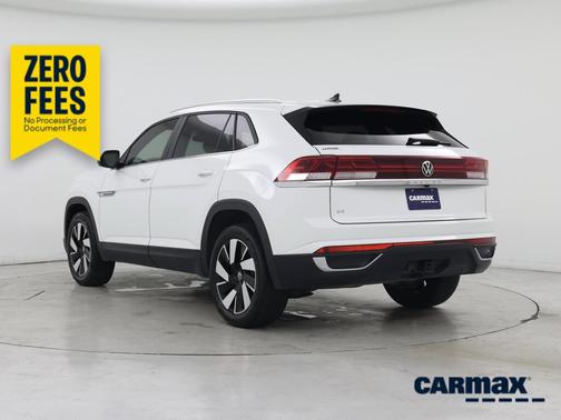 White 2024 Volkswagen Atlas Cross Sport SE w/Tech