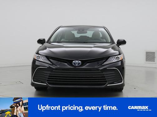 2022 Toyota Camry Hybrid XLE