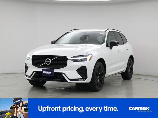 2023 Volvo XC60 B5 Plus Dark Theme