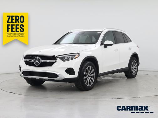 White 2025 Mercedes-Benz GLC 300