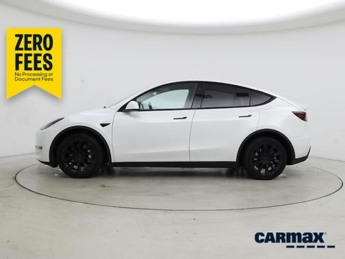 White 2023 Tesla Model Y Long Range