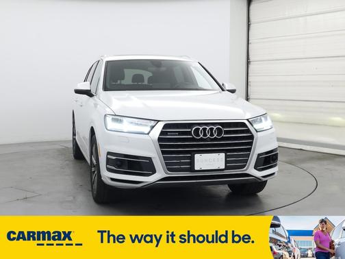 2019 Audi Q7 Premium Plus