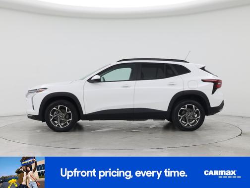 White 2025 Chevrolet Trax LT